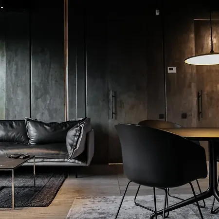 Modern Loft Garage - Mano Jura *